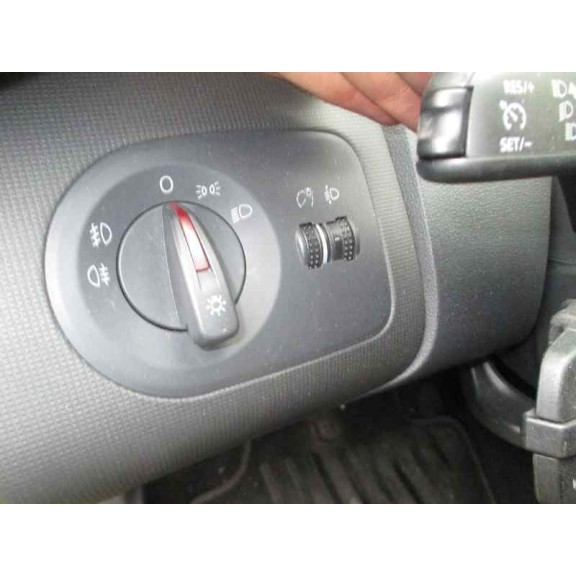 seat ibiza (6j5) del año 2010