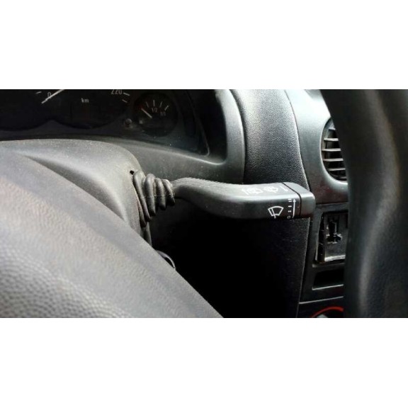 opel corsa c del año 2002