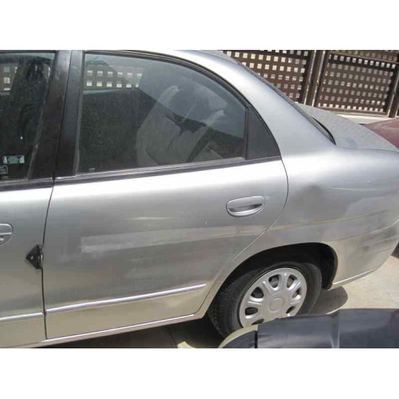 daewoo nubira berlina del año 2002