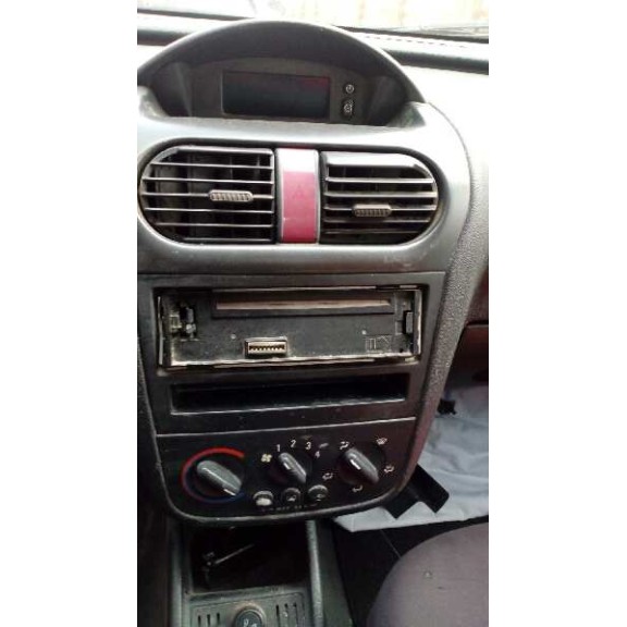 opel corsa c del año 2002