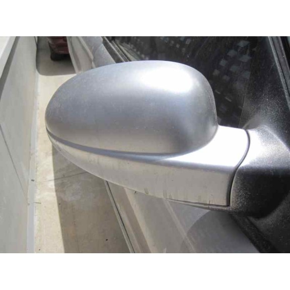 daewoo nubira berlina del año 2002