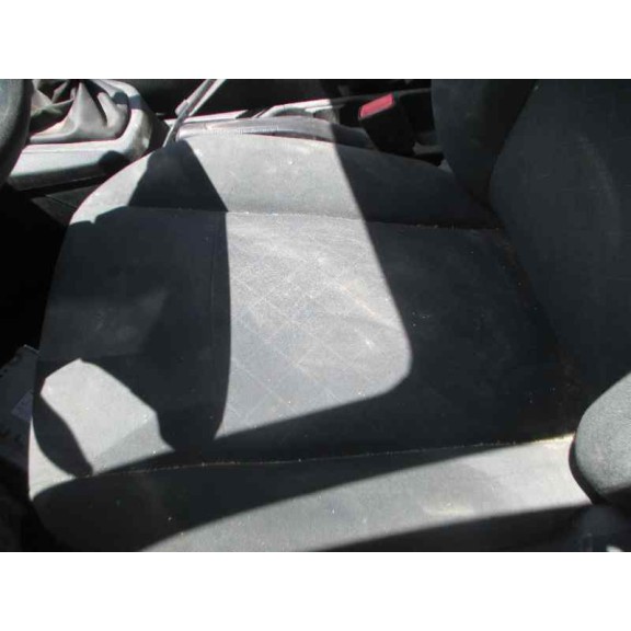 ford fiesta (ccn) del año 2013