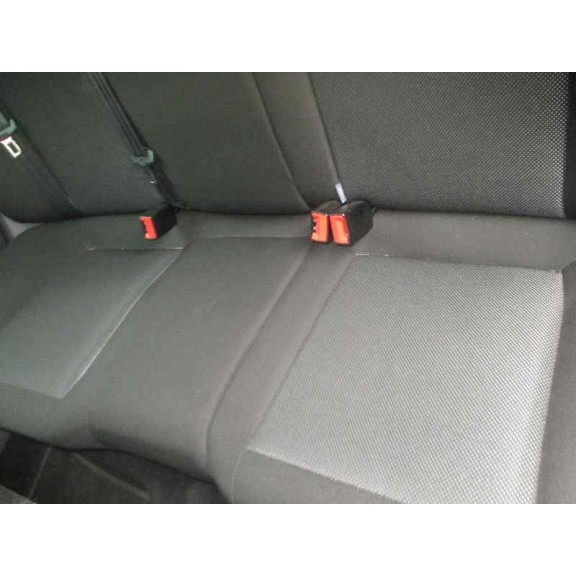 seat ibiza (6j5) del año 2010