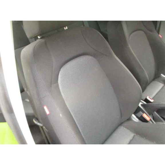 seat ibiza (6j5) del año 2010