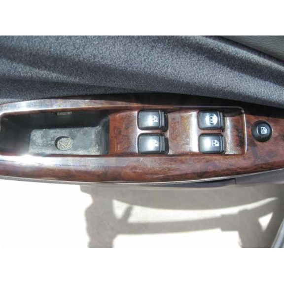 daewoo nubira berlina del año 2002