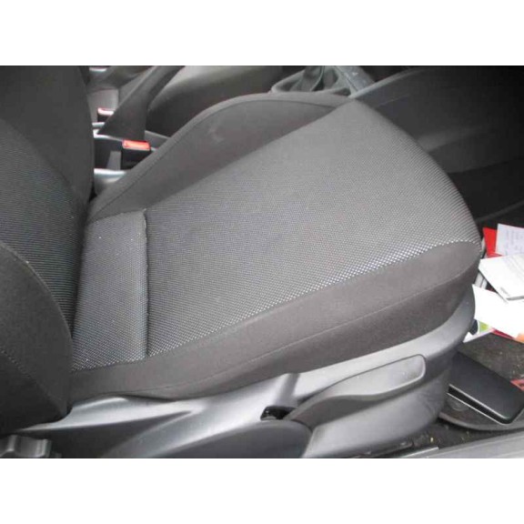 seat ibiza (6j5) del año 2010