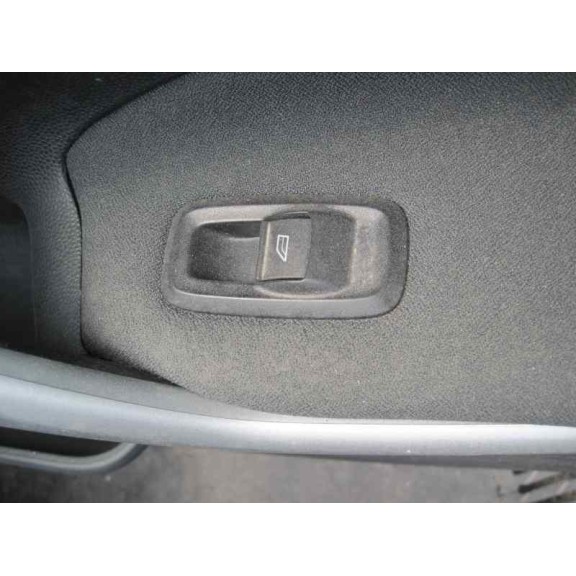 ford fiesta (ccn) del año 2013