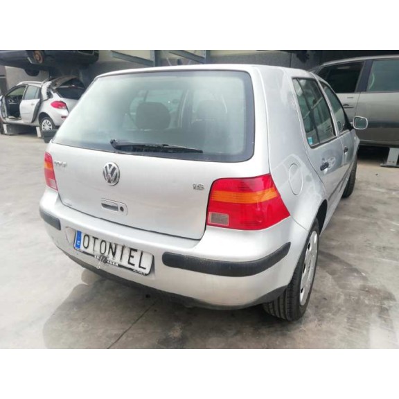 volkswagen golf iv berlina (1j1) del año 2003