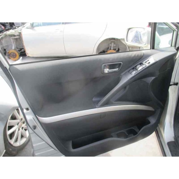 toyota corolla verso (r1) del año 2005