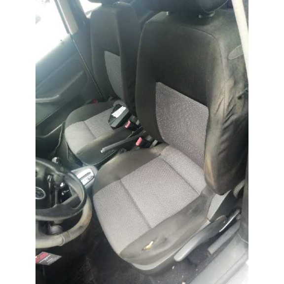 volkswagen golf iv berlina (1j1) del año 2003