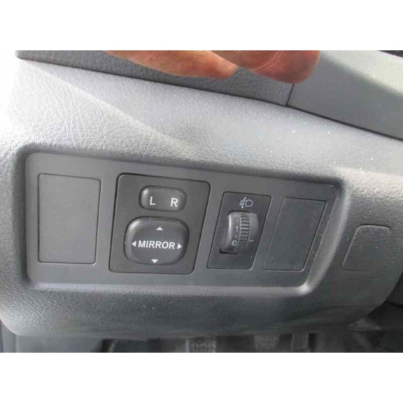 toyota corolla verso (r1) del año 2005