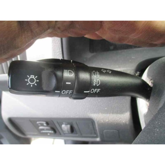 toyota corolla verso (r1) del año 2005