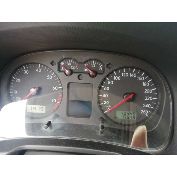 volkswagen golf iv berlina (1j1) del año 2003