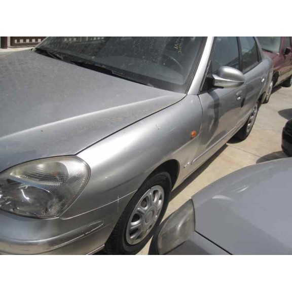 daewoo nubira berlina del año 2002