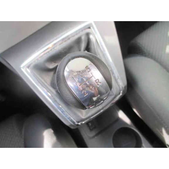 toyota corolla verso (r1) del año 2005