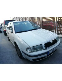 skoda octavia berlina (1u2) del año 2003