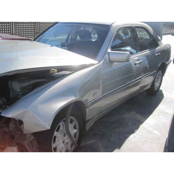 mercedes-benz clase c (w202) berlina del año 1999