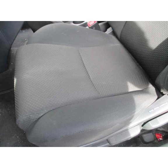 toyota corolla verso (r1) del año 2005