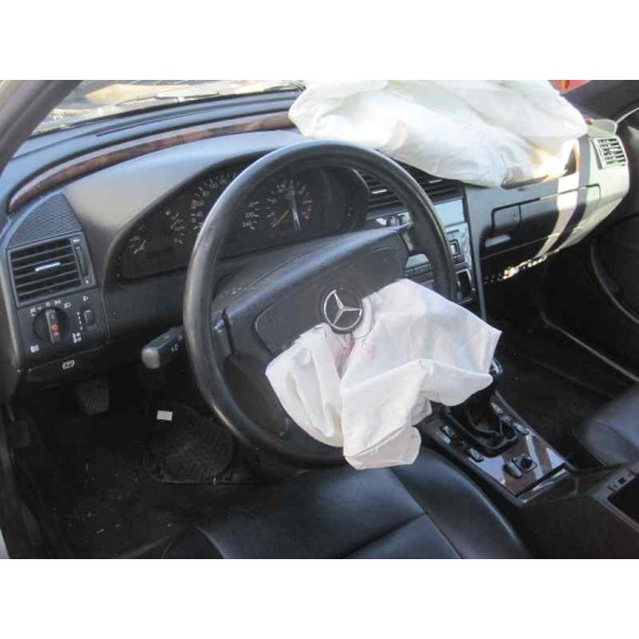 mercedes-benz clase c (w202) berlina del año 1999