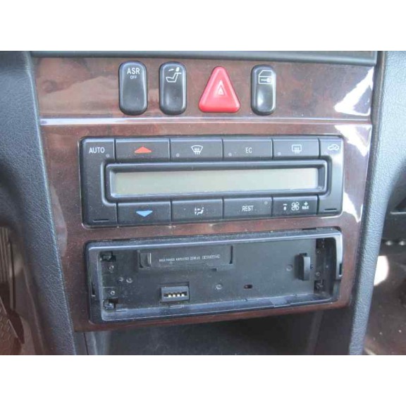 mercedes-benz clase c (w202) berlina del año 1999