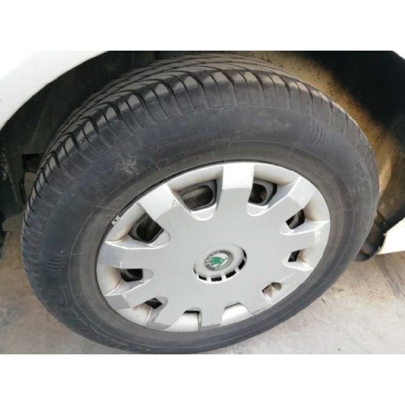 skoda octavia berlina (1u2) del año 2003