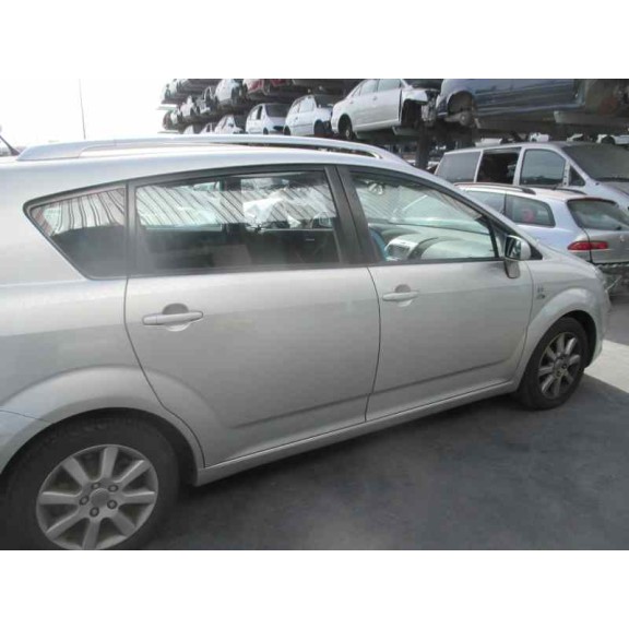 toyota corolla verso (r1) del año 2005