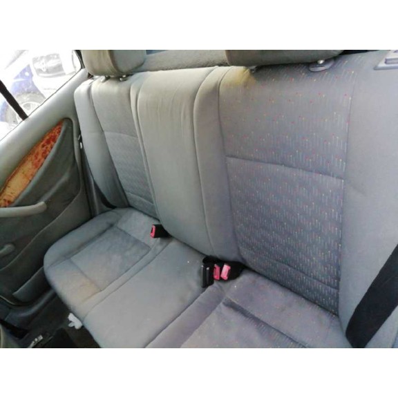 skoda octavia berlina (1u2) del año 2003