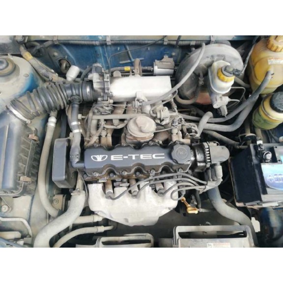 daewoo lanos del año 2000