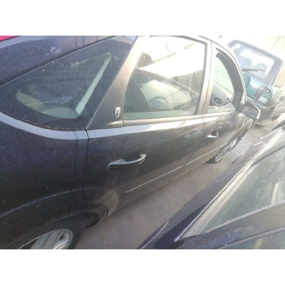 ford focus berlina (cap) del año 2006