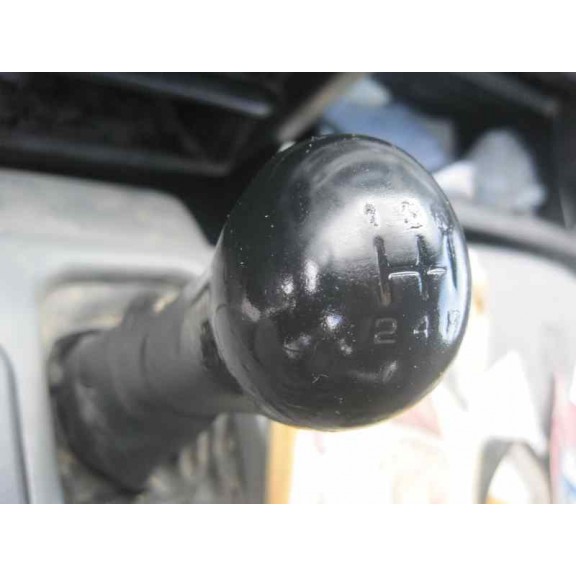 nissan serena (c23m) del año 1996