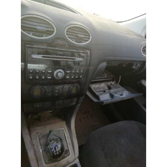 ford focus berlina (cap) del año 2006