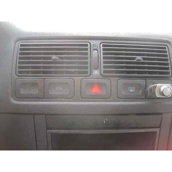 volkswagen golf iv berlina (1j1) del año 2000