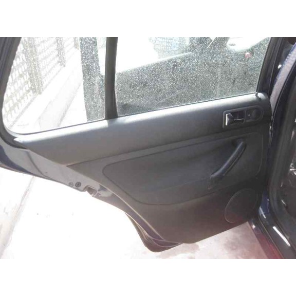 volkswagen golf iv berlina (1j1) del año 2000