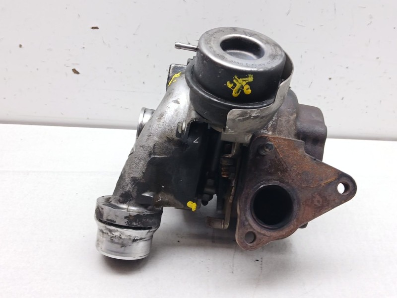 Recambio de turbocompresor para renault scénic iii (jz0/1_) 1.5 dci referencia OEM IAM 54399700070 82303720 625683h82303720