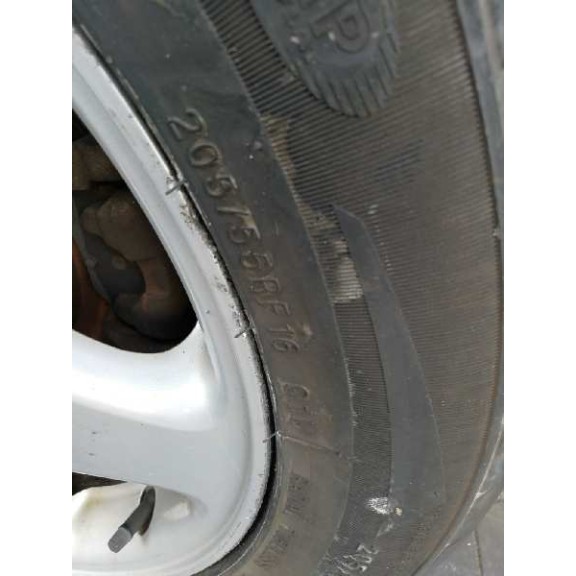 nissan almera tino (v10m) del año 2002