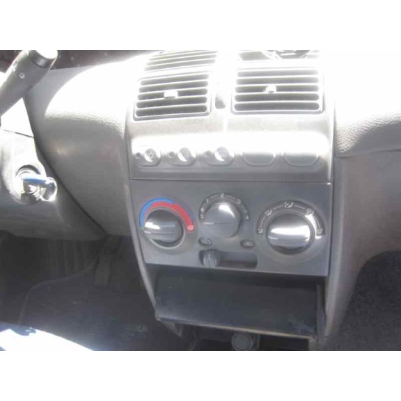 fiat punto berlina (176) del año 1998