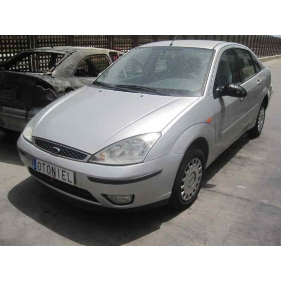 ford focus berlina (cak) del año 2001