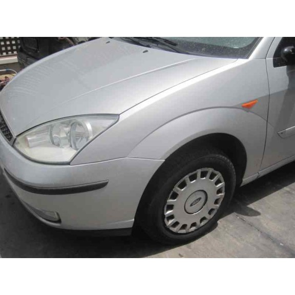 ford focus berlina (cak) del año 2001