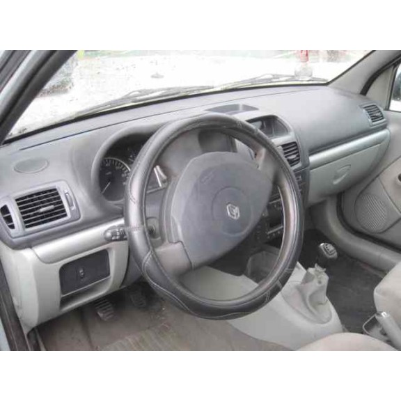 renault clio ii fase ii (b/cb0) del año 2002