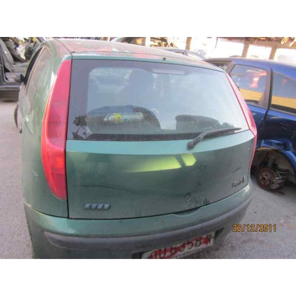 fiat punto berlina (188) del año 2000