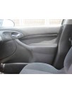 ford focus berlina (cak) del año 2001