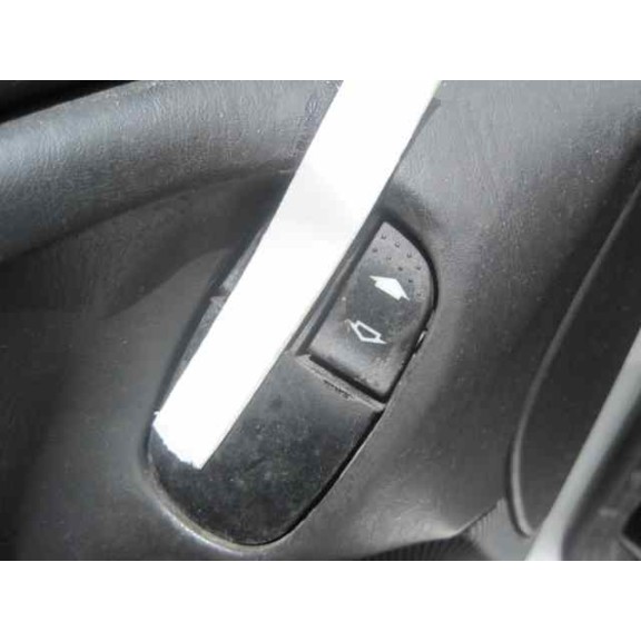 ford focus berlina (cak) del año 2001