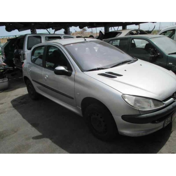 peugeot 206 berlina del año 2002