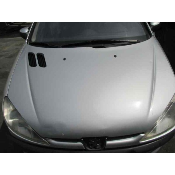 peugeot 206 berlina del año 2002