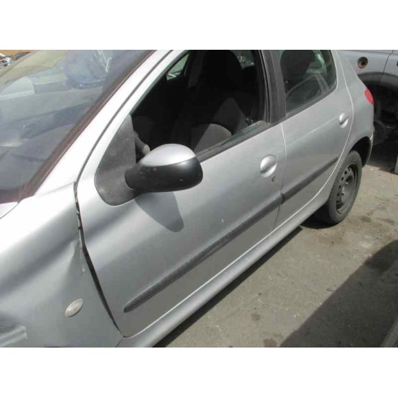 peugeot 206 berlina del año 2002