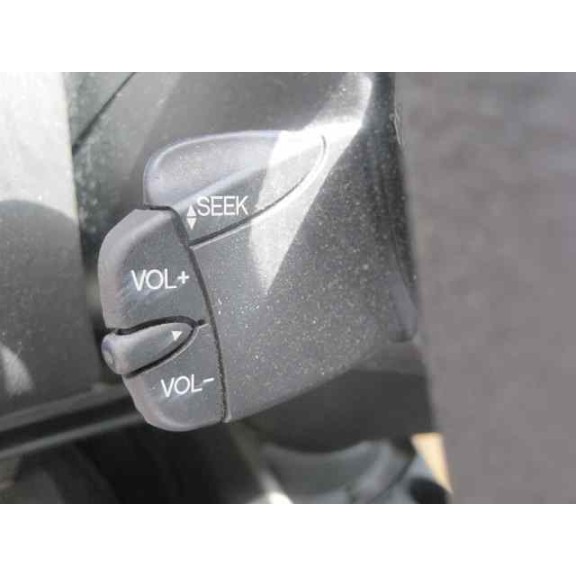 ford focus berlina (cak) del año 2001