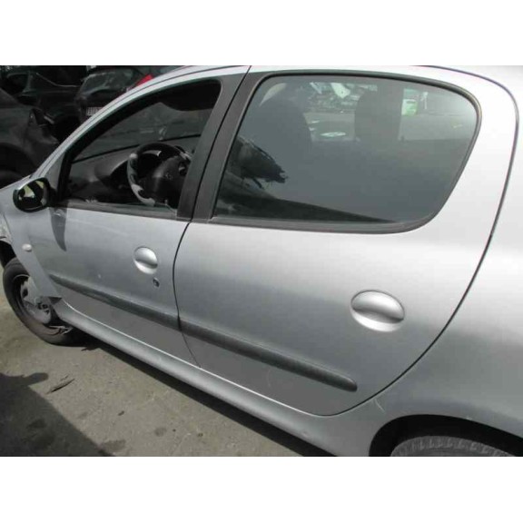 peugeot 206 berlina del año 2002