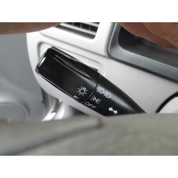 kia rio del año 2004