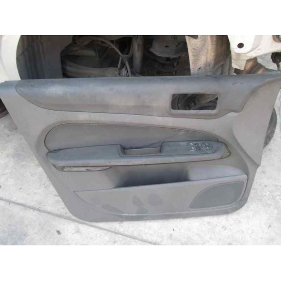 ford focus berlina (cap) del año 2004