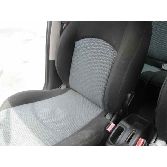 peugeot 206 berlina del año 2002